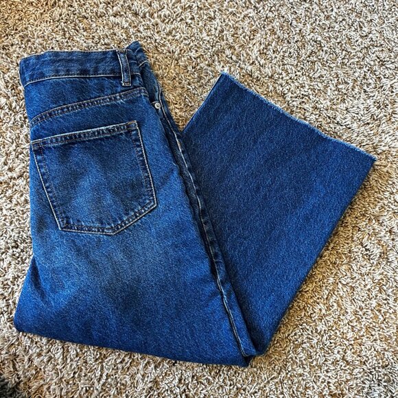 H&M High Rise Dark Wash Raw Hem Jeans in Size 4 Cropped Wide Leg Button Fly - Picture 4 of 6